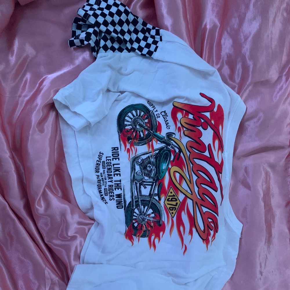 white motorcycle cropped graphic tee
